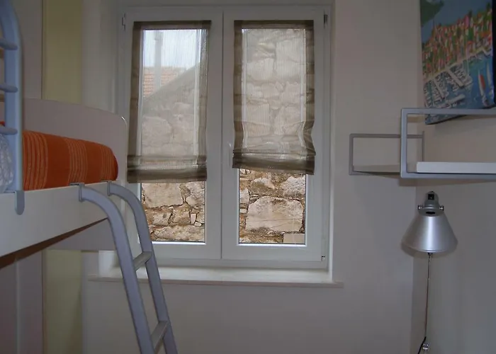 Harbor Terrace - Two Bedroom Apartman Murter